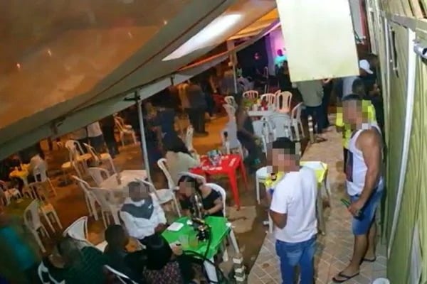 Homem esfaqueia pai de criança que soltou bombinha no DF