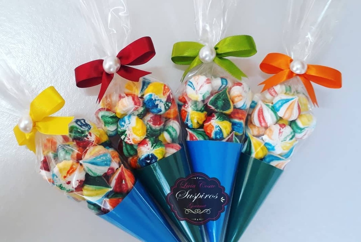 Cones de Suspiros da Lívia Cosac, opção para comprar suspiros em Goiânia 