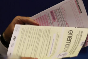Saiba como e quem pode pedir gratuidade do Enem 2023 Prazo para fazer a solicitação da isenção termina no dia 28 deste mês