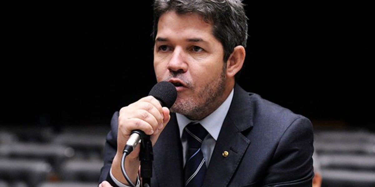 Waldir relata encontro com Bolsonaro: "Me abraçou e disse que tem carinho muito grande"