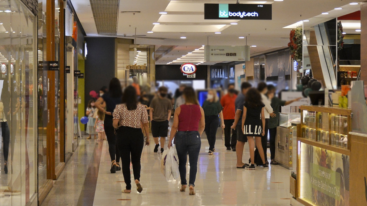 Saiba o que abre e fecha durante o feriado de Proclamação da República (15/11) em Goiânia