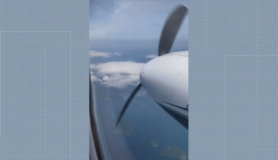 Avião bimotor com três pessoas cai no mar próximo à Ubatuba (SP)