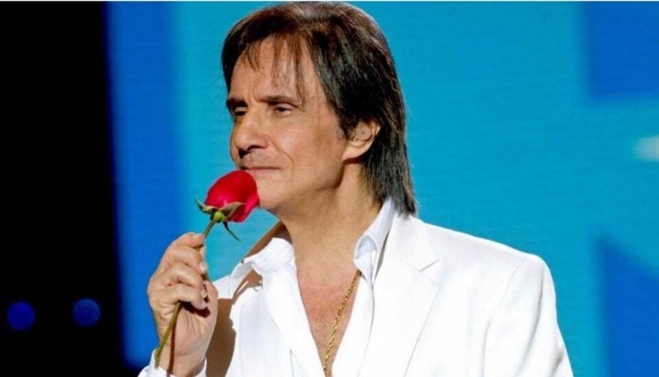 Roberto Carlos fará show em Goiânia em abril de 2022