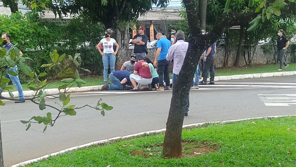 Idosa morre dentro do Detran enquanto fazia aulas de direção, em Goiânia