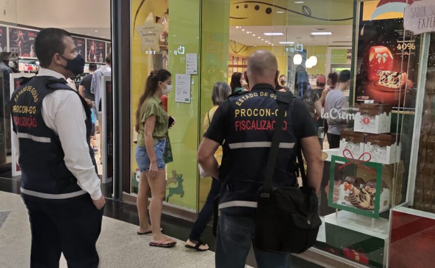Procon Goiás autua 50 lojas por irregularidades na Black Friday