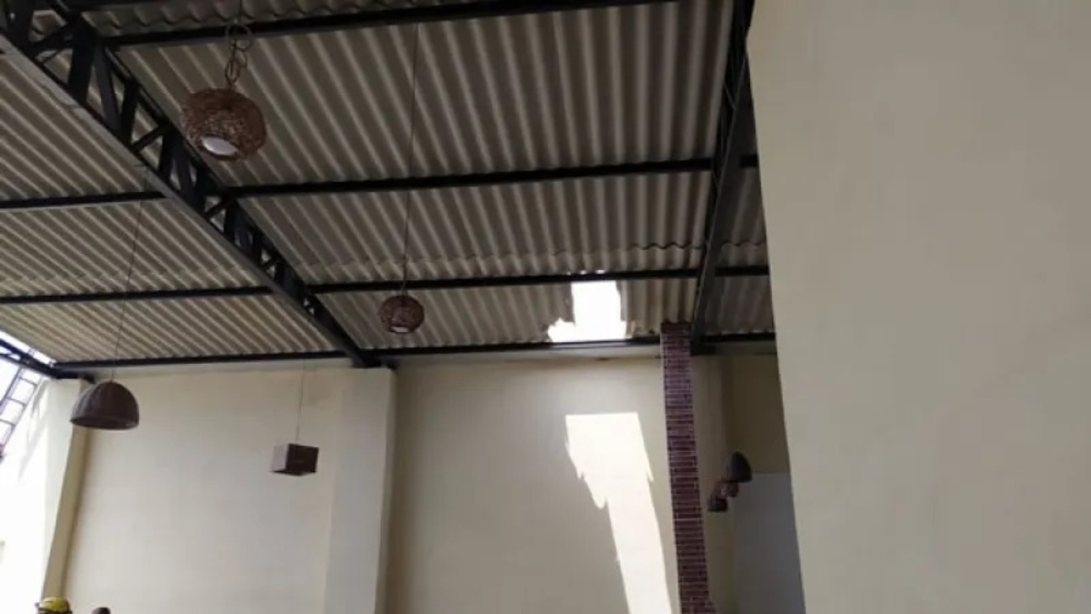 Telhado cede e pedreiro morre após cair de 5 metros de altura em Goianésia