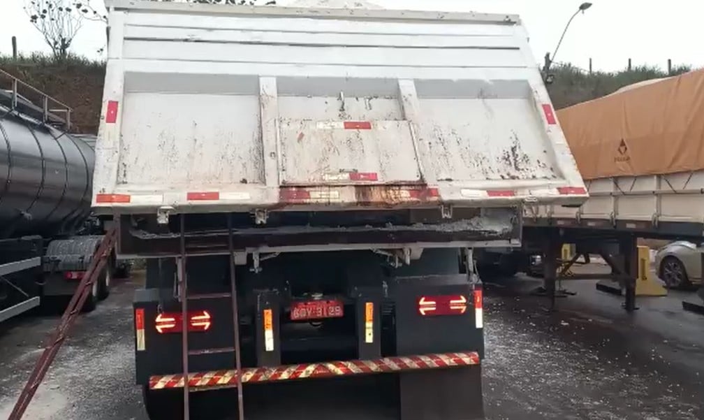 caminhão com fundo falso poderia ser usado pela quadrilha