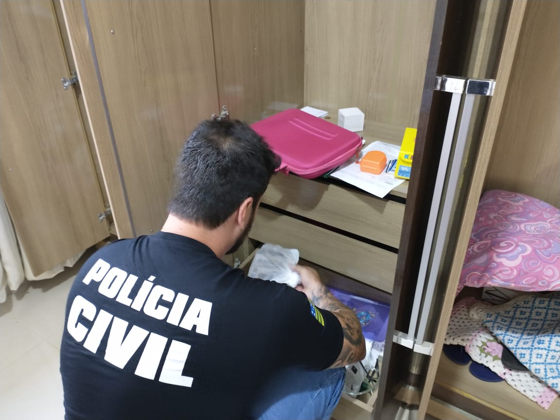 Policiais, empresários e bancários estão entre as vítimas de golpes milionários relacionados a criptomoedas e apostas esportivas, em Goiás. (Foto: Polícia Civil)