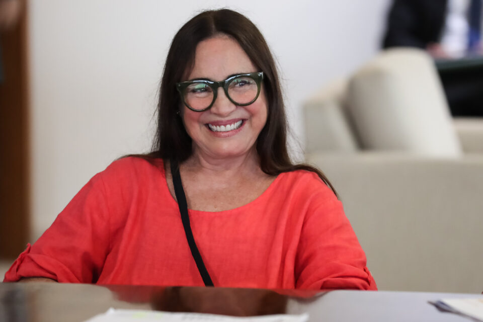 Chamada de racista, Regina Duarte coleciona polêmicas: veja as principais (Foto: Agência Brasil)