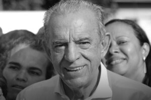 Despedida de Íris Rezende em Goiânia - Ex-governador de Goiás e ex-prefeito de Goiânia, Iris Rezende