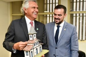 A margem de erro é 3,5 pontos percentuais, para mais ou menos. Caiado tem 52,4% e Gustavo Mendanha 16,2% na disputa para o governo