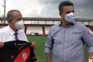 Iris Rezende ao lado de Adson Batista, presidente do Atlético-GO