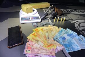 Vídeo flagra momento em que mulher é executada, e conhecido dela foge em Goiânia. PM prende suspeito de executar mulher e tentar matar outro