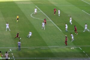 Jogo entre Aparecidense e Campinense na Série D