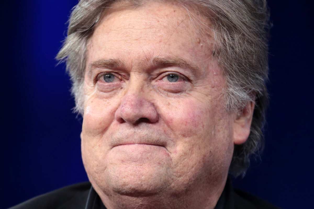 Júri condena Bannon por desacato ao Congresso dos EUA