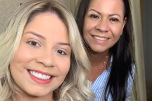 Ruth Moreira ainda não teve forças para mexer no quarto da cantora. Mãe de Marília Mendonça guarda roupa e celular com áudio para Maraisa