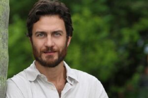 Ator conta que Percy, adepto do sadomasoquismo, é um vilão perigoso. Gabriel Braga Nunes fala sobre cenas de sexo em Verdades Secretas 2