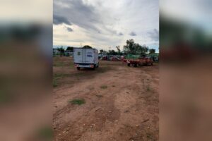 Bombeiros retiram corpo de dentro de represa