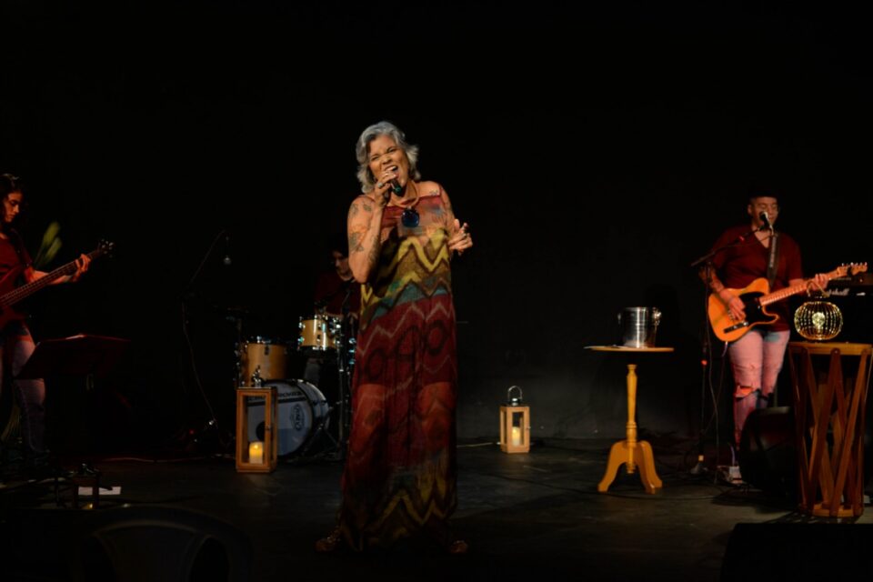 Cantora Cristiane Couto em Goiânia