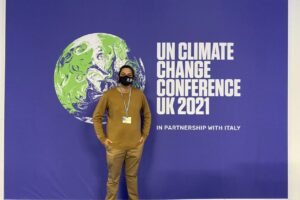 Jovem anapolino em marcha pelo clima.