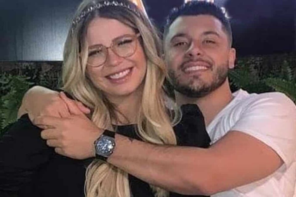 "Um monte de anjos cantando parabéns pra você", escreveu sertanejo. Murilo Huff faz homenagem em aniversário de Marília Mendonça