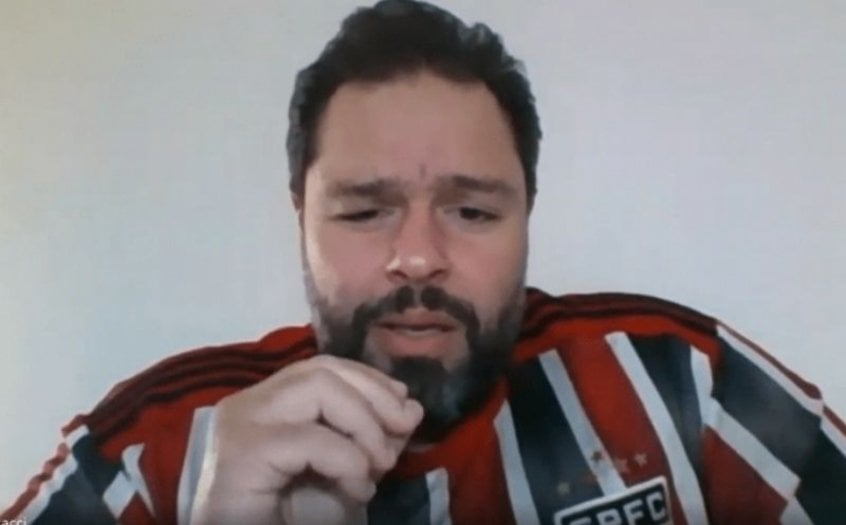 Justiça apura conduta de juiz que vestiu camisa de time do coração em audiência (Foto: Instagram)