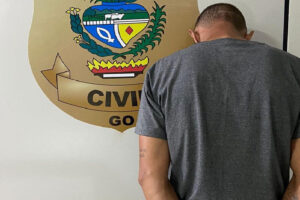 Morador que devia conta de água tenta matar porteiro por corte do serviço em Planaltina