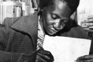 Loja oferece 100% de cashback para quem comprar livros de autores negros