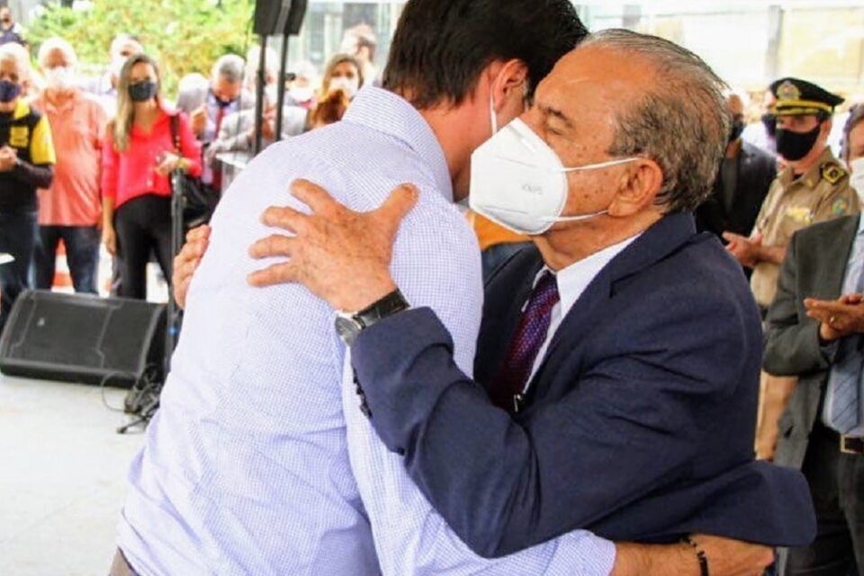 Daniel Vilela demonstra gratidão pelo convívio com Iris Rezende (Foto: Instagram - Reprodução)