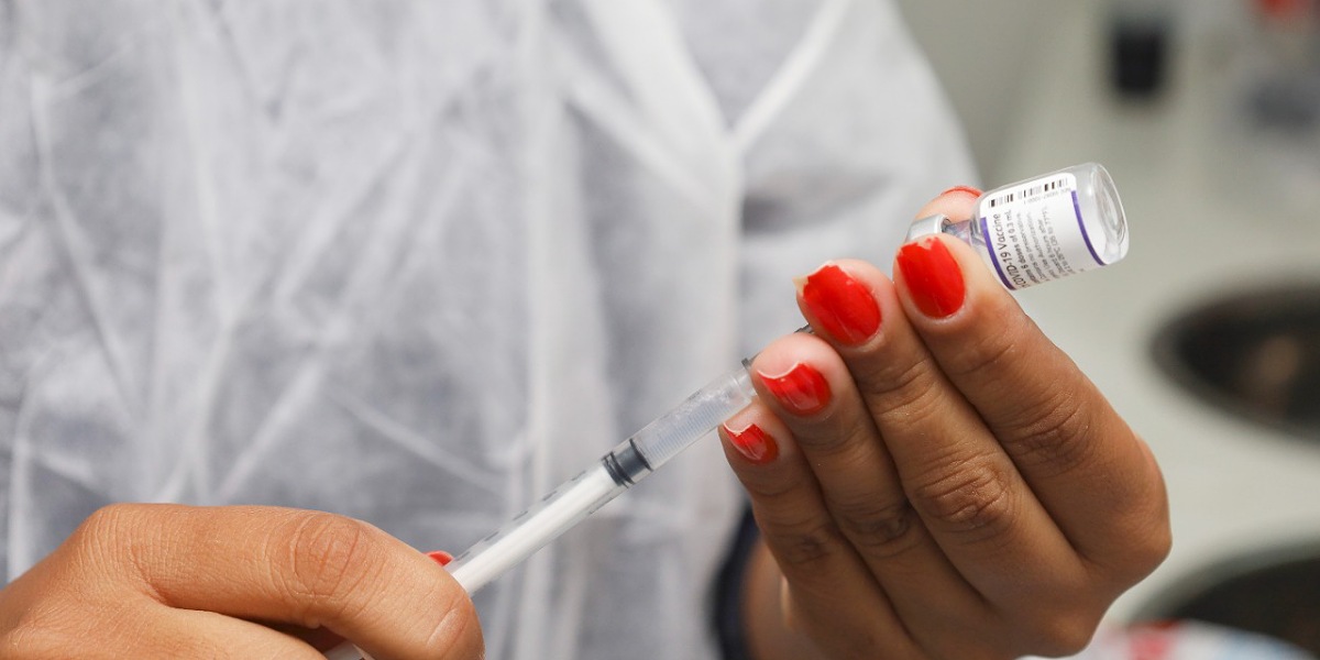 Goiânia terá 42 pontos de vacinação contra Covid-19 neste sábado; Veja locais