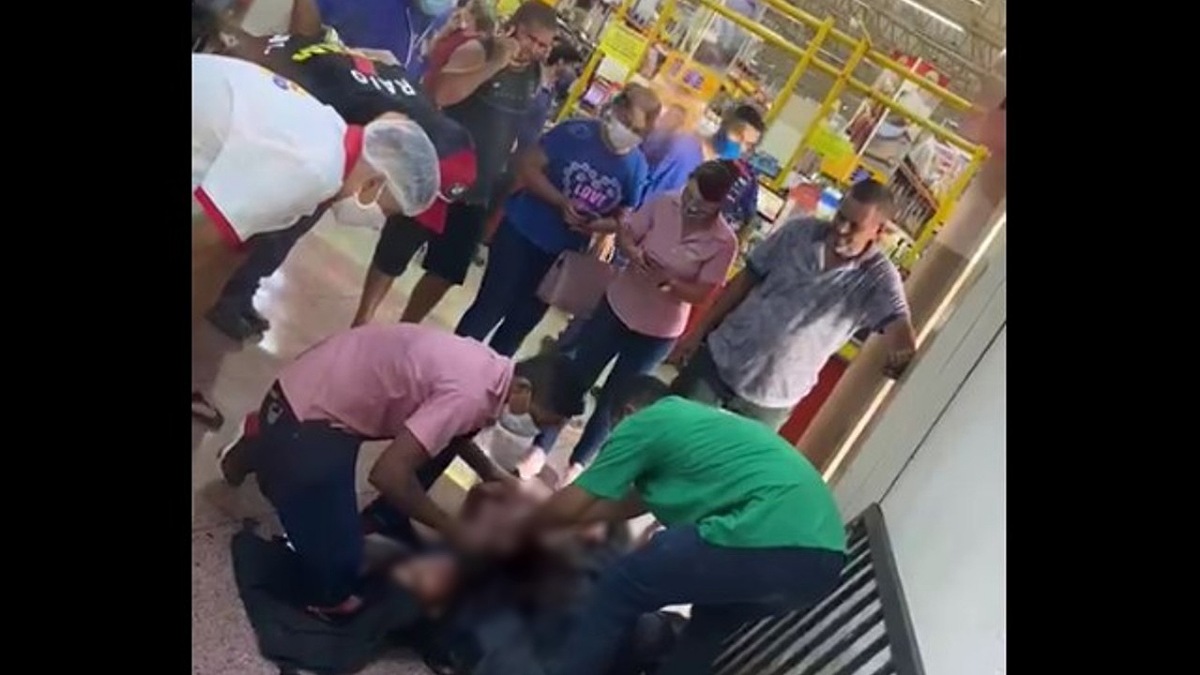 Populares ajudam segurança esfaqueado