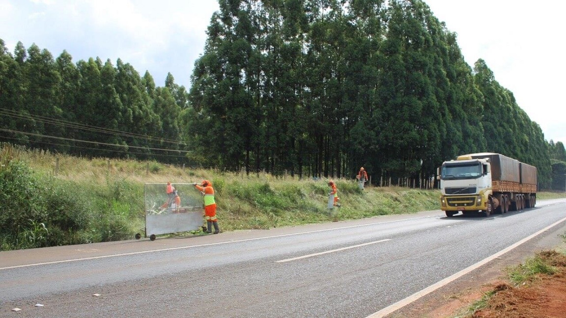 rodovias em manutenção