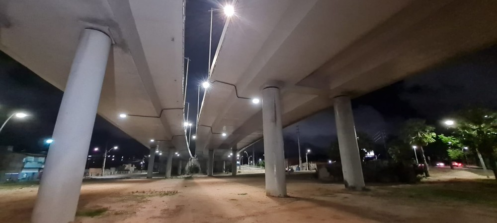 Vão de viaduto que policial caiu durante perseguição a assaltantes 