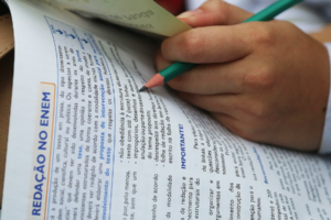 Em Goiás, 73 escolas fazem reaplicação do Enem 2021