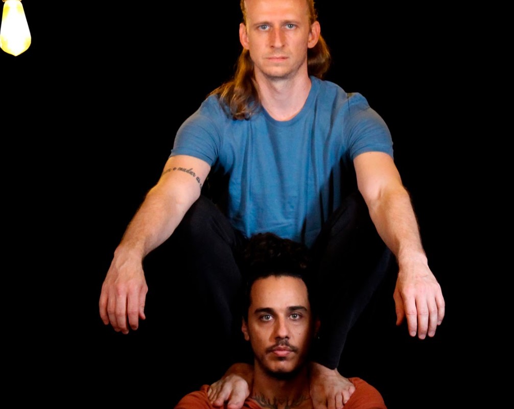 O espetáculo "Hi.a.to", da Cia Catavento, será apresentado nos dias 29 e 30/11, no Teatro SESI, com entrada gratuita