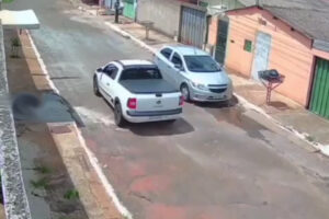 Motorista foge após atropelar criança de oito anos em Goiânia
