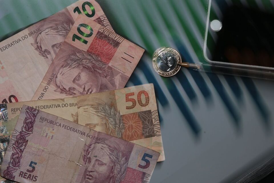 Caixa divulga calendário de pagamento do Auxílio Brasil