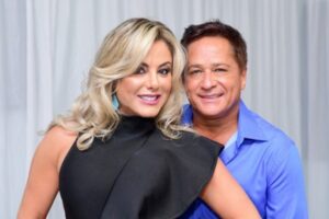 Poliana Rocha explica motivo de perdoar as traições de Leonardo Influencer motivou mulheres a confiarem na "recuperação do marido"