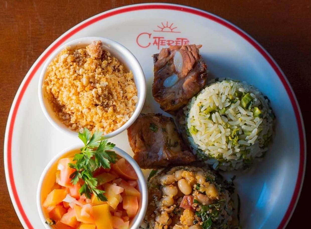 Prato do dia do Cateretê, opção para almoçar no Setor Bueno