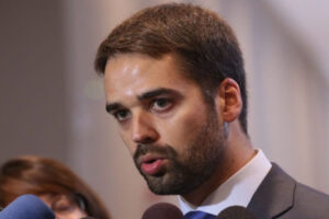 Governador do Rio Grande do Sul, Eduardo Leite (Foto: Agência Brasil)