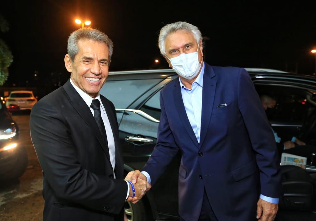 Governador Ronaldo Caiado e o novo presidente da Adial, Zé Garrote (Foto: Governo do Estado)