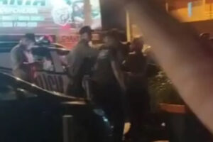 PM dá tapa no rosto de homem, no setor Cândida de Morais, em Goiânia