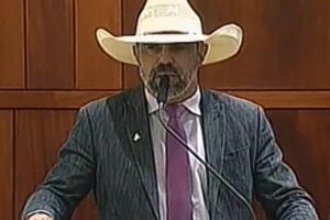 Deputado Amauri Ribeiro admite que financiou atos golpistas: "Eu deveria estar preso" “A prisão do Coronel Franco é um tapa na cara