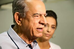 Iris ganha documentário, memorial e vira nome de bairro em seus 89 anos