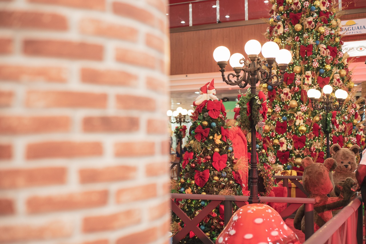 Natal no Araguaia Shopping recebe Papai Noel (foto) neste sábado