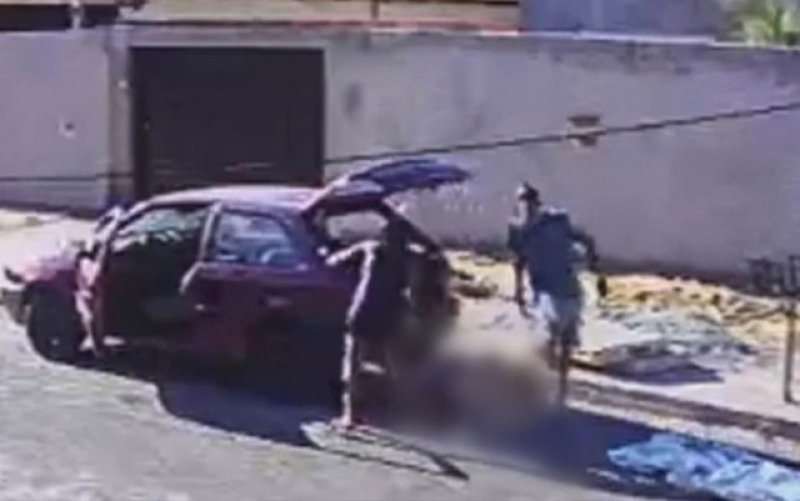 Suspeito de atirar em homem que teve o corpo jogado em rua no Jardim América é preso (Foto: Reprodução)