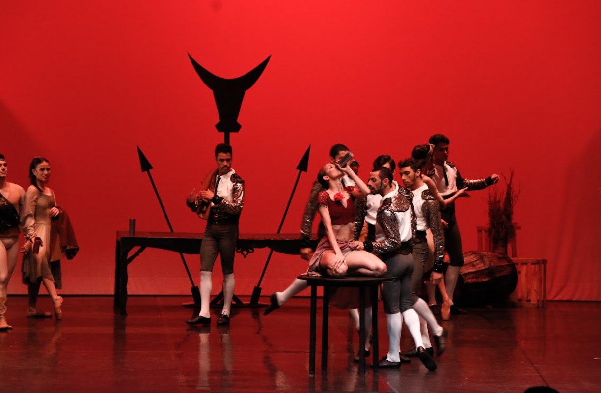 Espetáculo 'Carmen' será apresentado em formato híbrido em Goiânia 