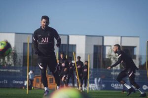 Messi durante atividade no PSG