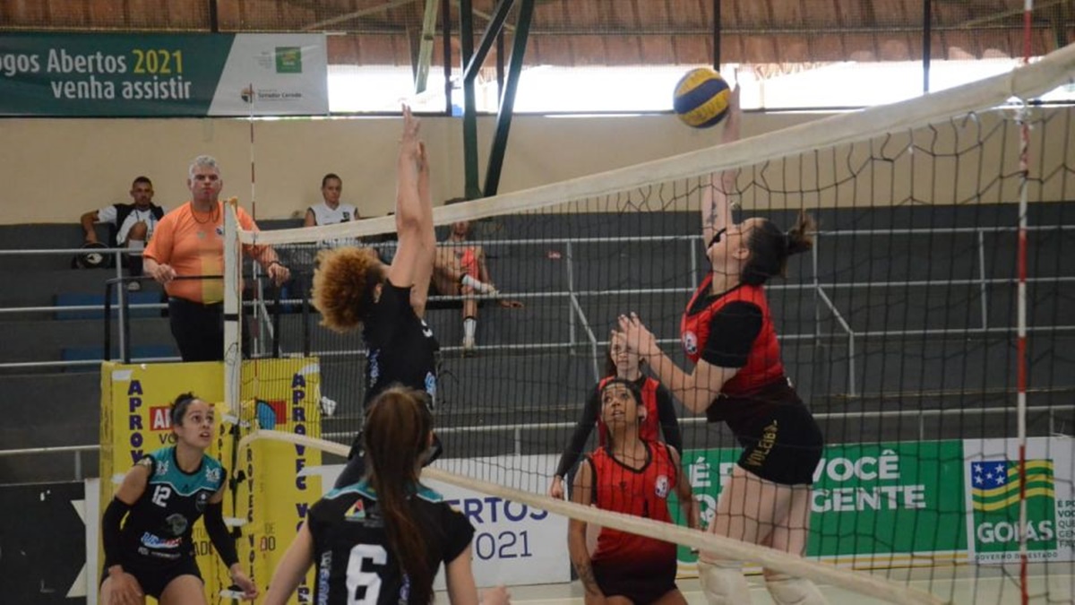 Jogo de vôlei dos Jogos Abertos de Goiás