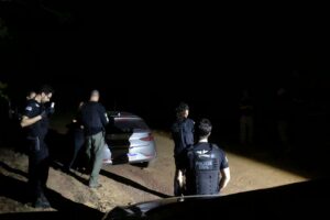 Duas pessoas foram presas em flagrante suspeitas de favorecimento à exploração sexual e rufianismo - que é tirar proveito da prostituição alheia -, em Alto Paraíso. (Foto: Divulgação)